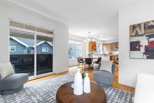 620 Lake Washington Boulevard E, Seattle, WA 98112