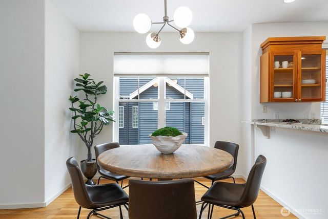 620 Lake Washington Boulevard E, Seattle, WA 98112
