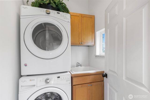 620 Lake Washington Boulevard E, Seattle, WA 98112