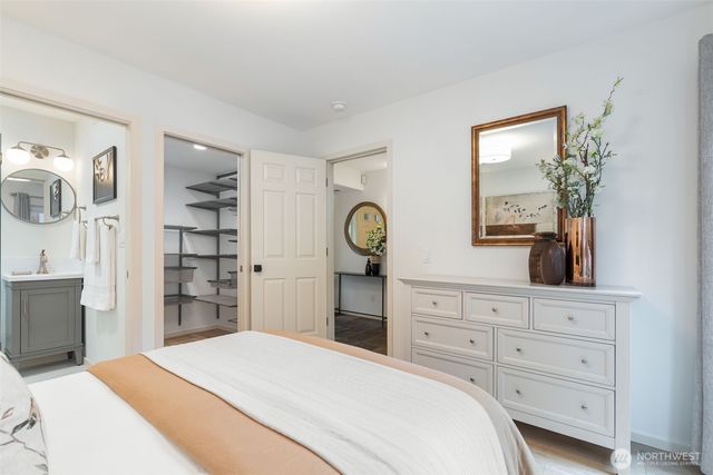 620 Lake Washington Boulevard E, Seattle, WA 98112
