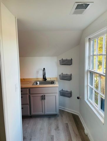 211 California Avenue, Spartanburg, SC 29303