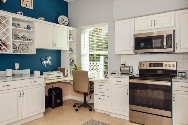 657 CROSSFIELD CIRCLE 6, Venice, FL 34293