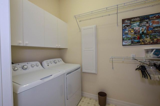 657 CROSSFIELD CIRCLE 6, Venice, FL 34293