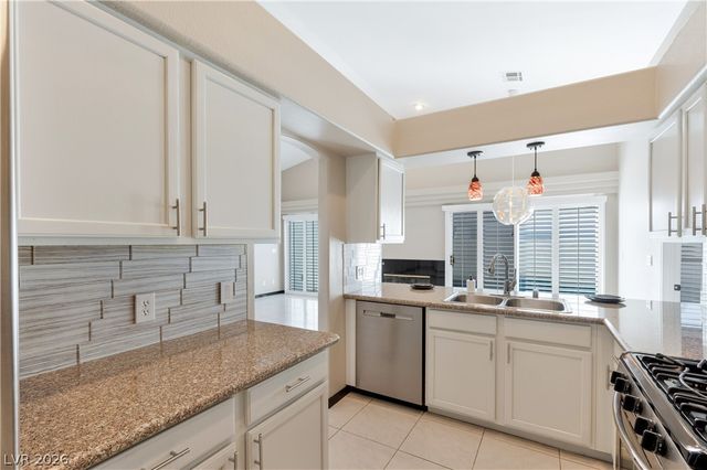 5049 Forest Oaks Drive, Las Vegas, NV 89149