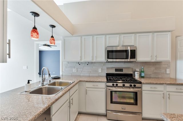 5049 Forest Oaks Drive, Las Vegas, NV 89149