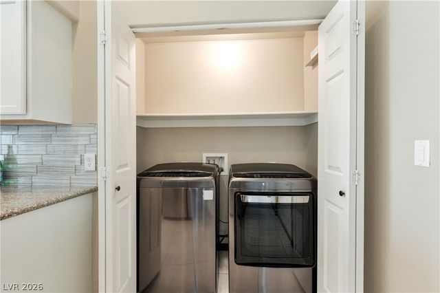 5049 Forest Oaks Drive, Las Vegas, NV 89149