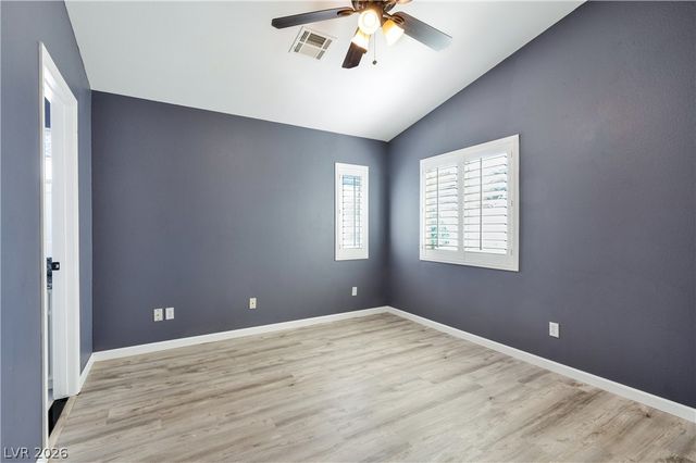 5049 Forest Oaks Drive, Las Vegas, NV 89149