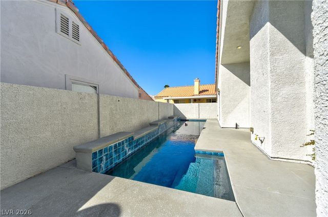 5049 Forest Oaks Drive, Las Vegas, NV 89149