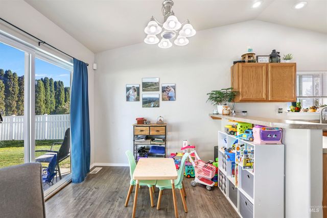 490 Silver Pheasant Ave, Twin Falls, ID 83301