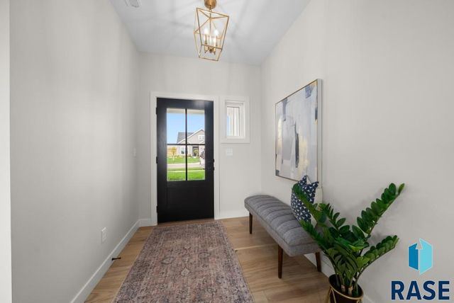 5917 E Rush St Street, Sioux Falls, SD 57110