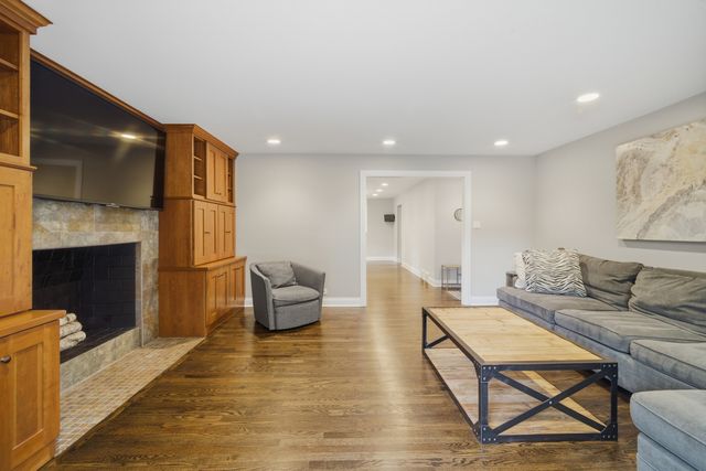1473 Arbor Lane, Northbrook, IL 60062