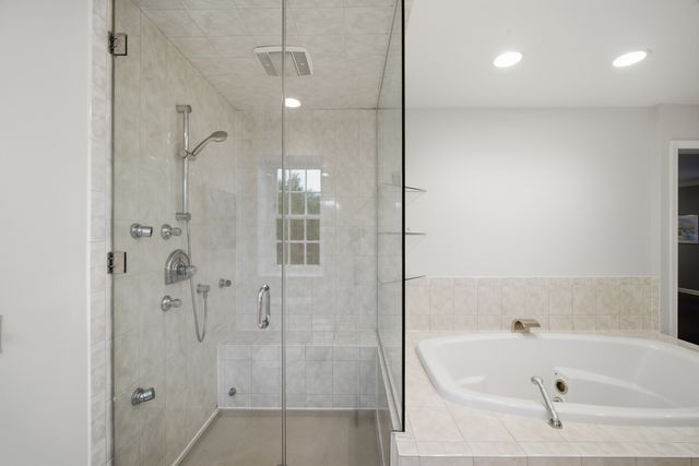 1473 Arbor Lane, Northbrook, IL 60062
