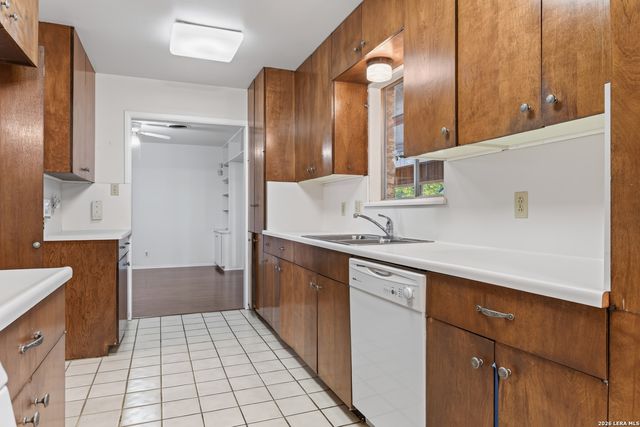 622 Patricia, San Antonio, TX 78216