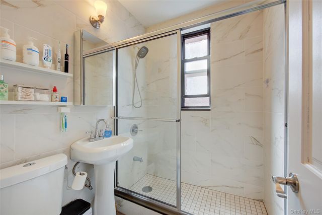 167-10 Crocheron Avenue 3L, Flushing, NY 11358