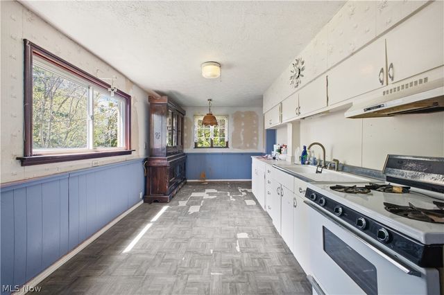 1561 E State Street, Salem, OH 44460