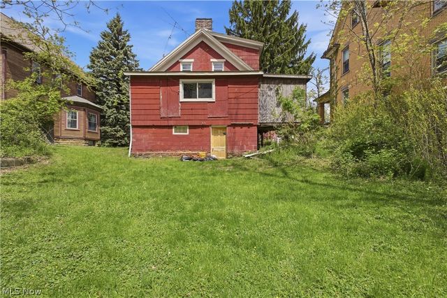 1561 E State Street, Salem, OH 44460