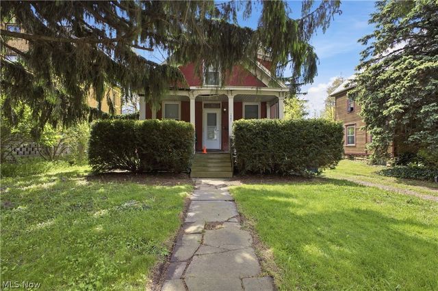 1561 E State Street, Salem, OH 44460
