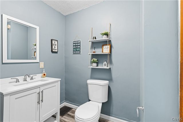 82 Garrow Street, Auburn, NY 13021
