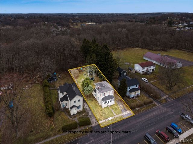 82 Garrow Street, Auburn, NY 13021