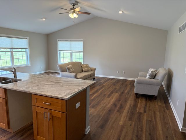 730 Keller Drive, Dixon, IL 61021