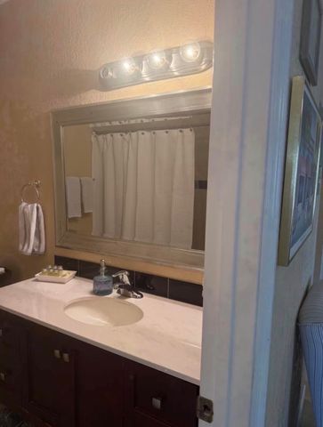 211 S Swinton Avenue, Delray Beach, FL 33444
