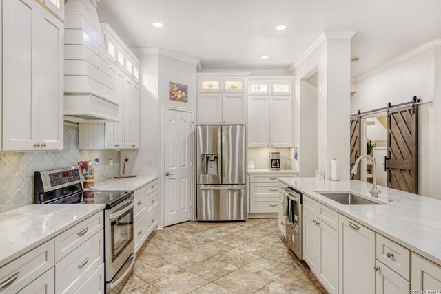 944 Blue Forest Drive, Schertz, TX 78154