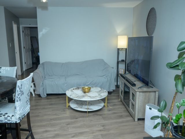 2306 Holiday Terrace 144, Lansing, IL 60438