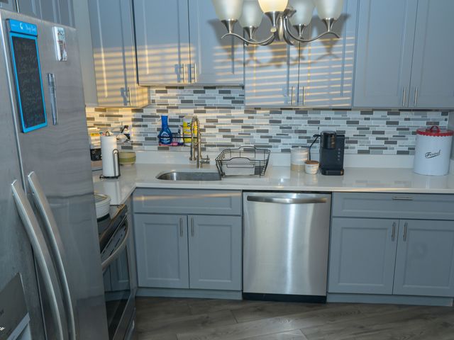 2306 Holiday Terrace 144, Lansing, IL 60438