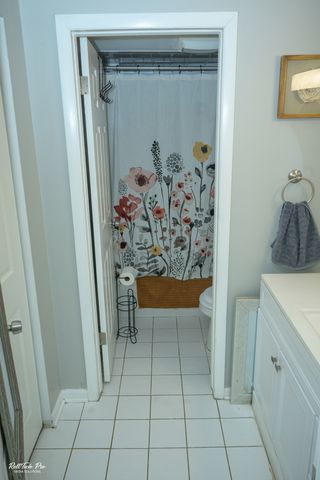 2306 Holiday Terrace 144, Lansing, IL 60438