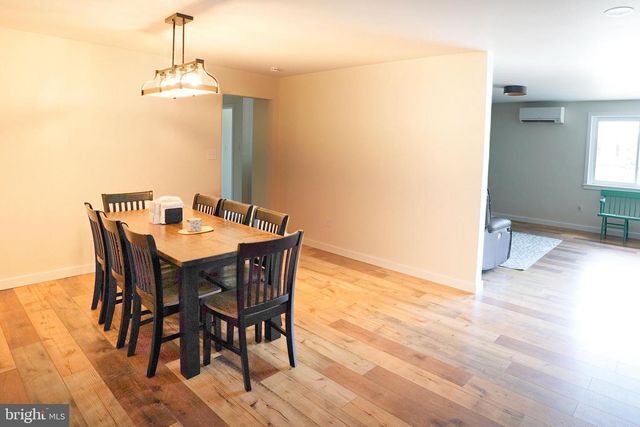 1465 FAIRFIELD RD, Gettysburg, PA 17325