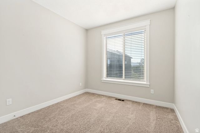 10422 S BEETDIGGER BLVD, Sandy, UT 84070