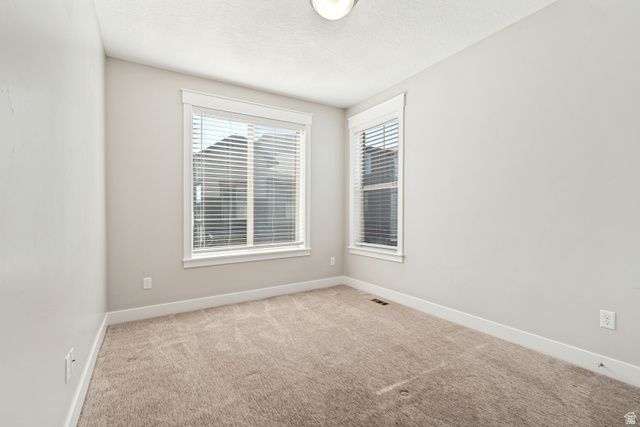 10422 S BEETDIGGER BLVD, Sandy, UT 84070