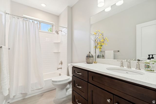 10422 S BEETDIGGER BLVD, Sandy, UT 84070