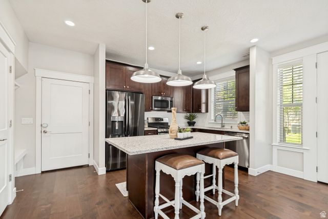 10422 S BEETDIGGER BLVD, Sandy, UT 84070