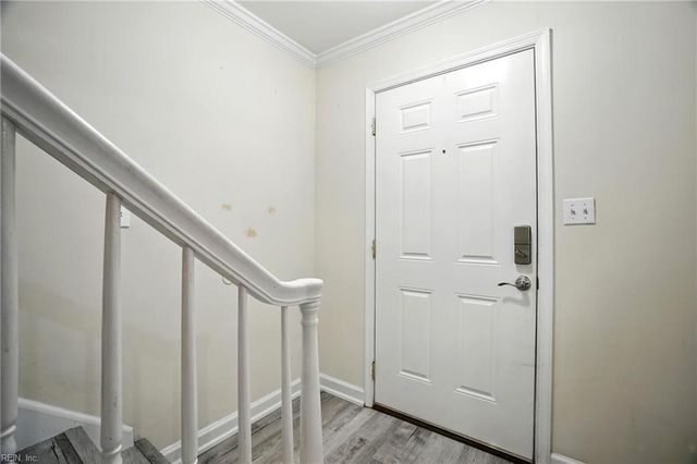 590 Tenbee LN, Virginia Beach, VA 23451