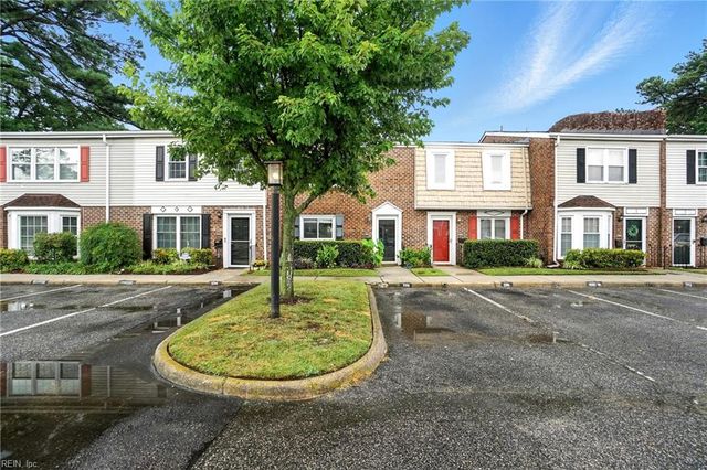 590 Tenbee LN, Virginia Beach, VA 23451