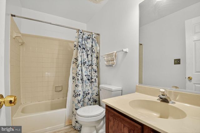 14633 BATTERY RIDGE LN, Centreville, VA 20120