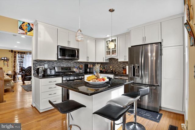 14633 BATTERY RIDGE LN, Centreville, VA 20120