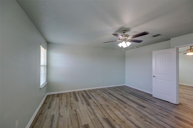 455 Gina DR, Kyle, TX 78640