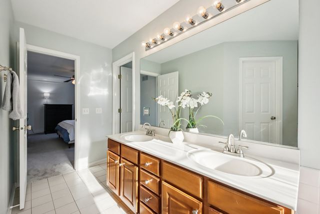 4338 New Haven Avenue, Gurnee, IL 60031