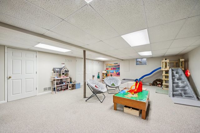 4338 New Haven Avenue, Gurnee, IL 60031