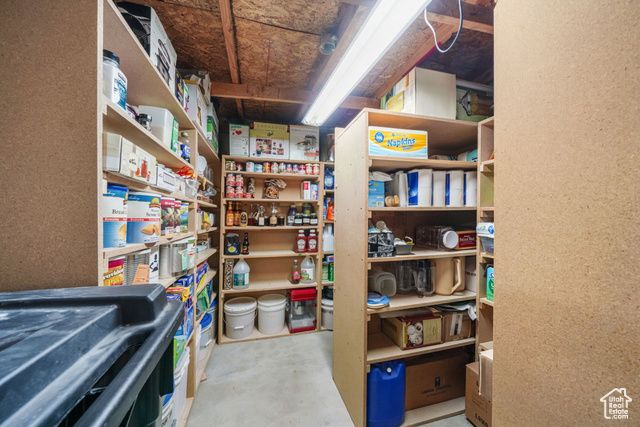 587 E CORNER CANYON DR, Draper, UT 84020