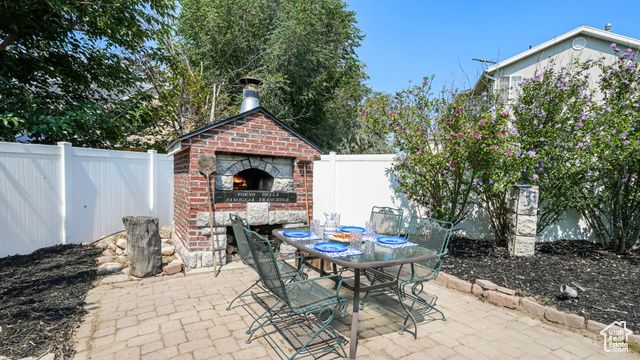 587 E CORNER CANYON DR, Draper, UT 84020