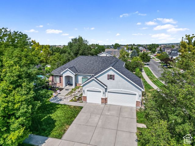 587 E CORNER CANYON DR, Draper, UT 84020