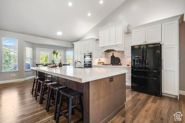 587 E CORNER CANYON DR, Draper, UT 84020