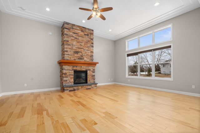 4986 382nd Drive, North Branch, MN 55056