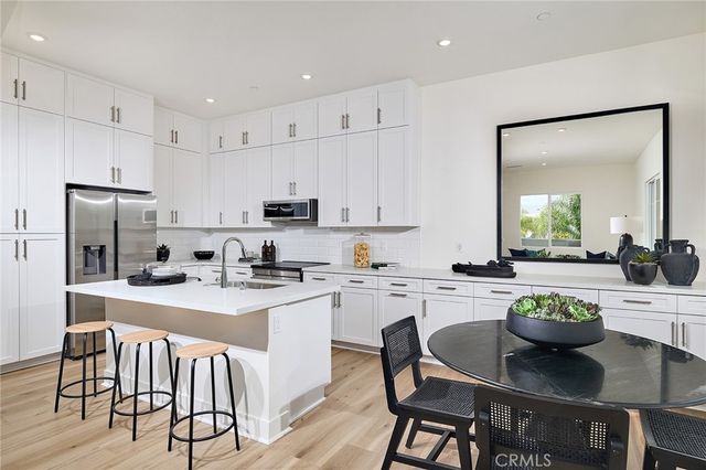 7264 Aura Circle, Huntington Beach, CA 92647