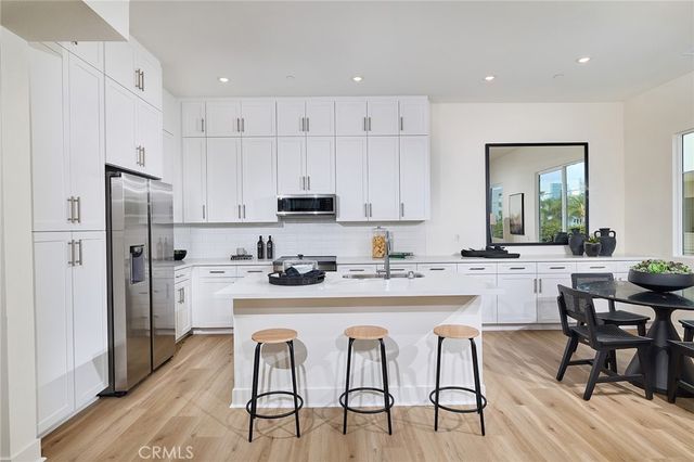 7264 Aura Circle, Huntington Beach, CA 92647