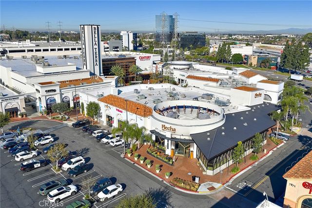 7264 Aura Circle, Huntington Beach, CA 92647