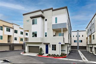 7264 Aura Circle, Huntington Beach, CA 92647